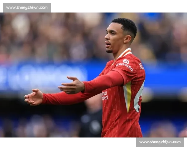 阿诺德离队后，红军仅剩两人撑起英格兰血脉